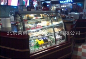 糕點(diǎn)冷藏展示柜，驗(yàn)貨時(shí)要注意哪些問題？